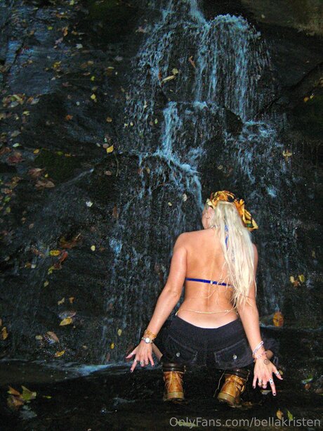 Bellakristen hot model pics