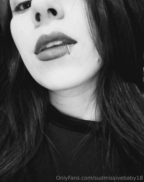 Sudmissivebaby18 art model img