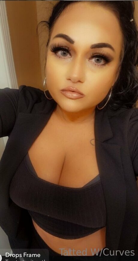 U225860105 xxx actress picture