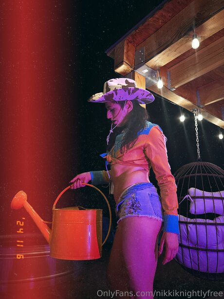 Nikkiknightlyfree nice pornstar gallery