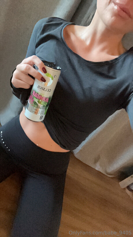 Babe 9405 top model gallery