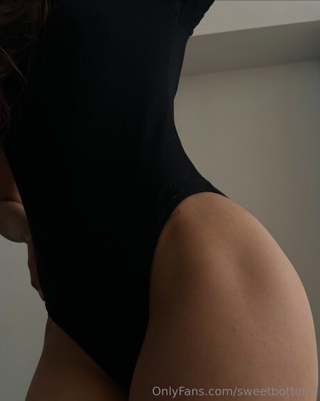 Sweetbottomf pornstar hot images