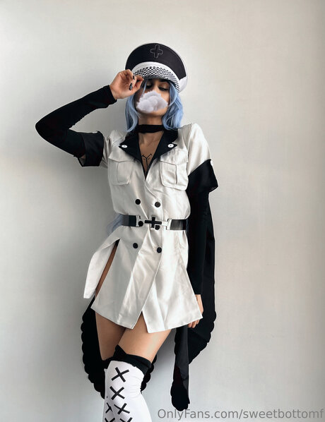 Sweetbottomf star photos