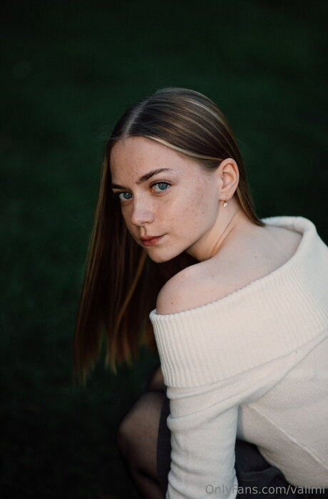 Vallmi pornstar pretty image