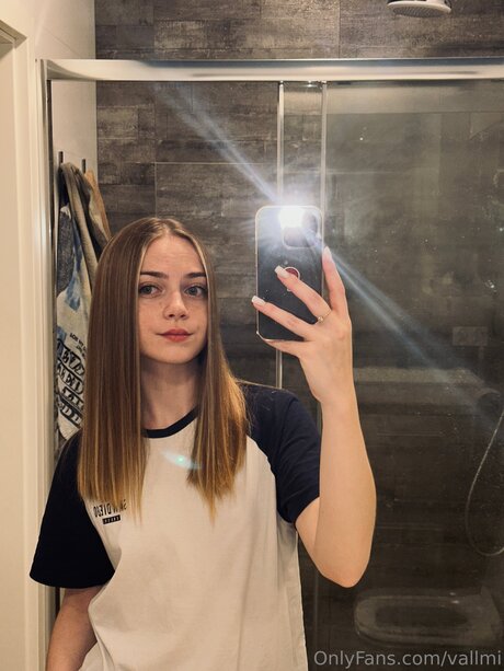 Vallmi pornstar art archive