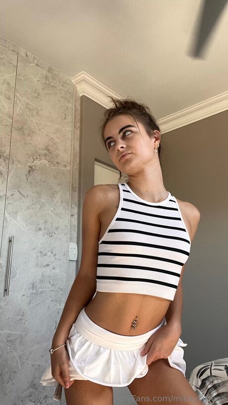 Mikaylafreee sex actress images