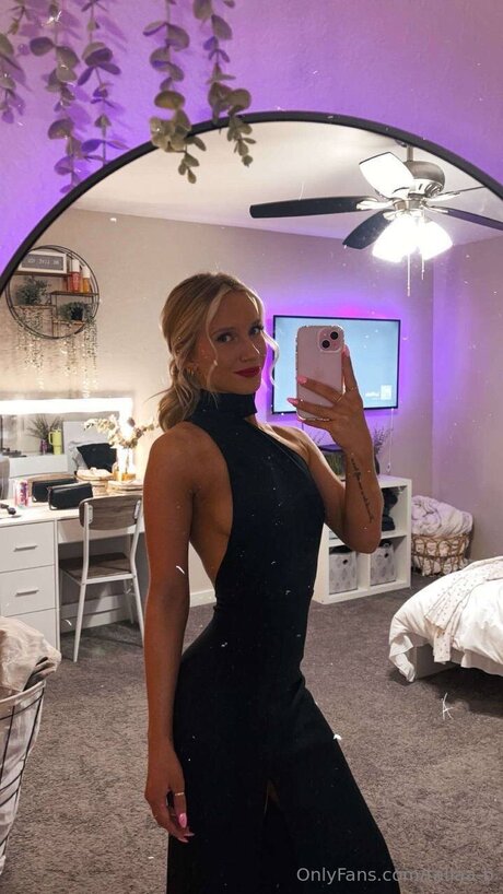 Taliaa B hot star photo