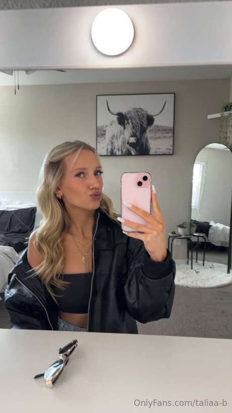 Taliaa B pornstar exclusive pics