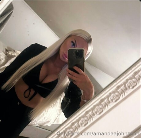 Amandaajohnsonn pornstar nude photo