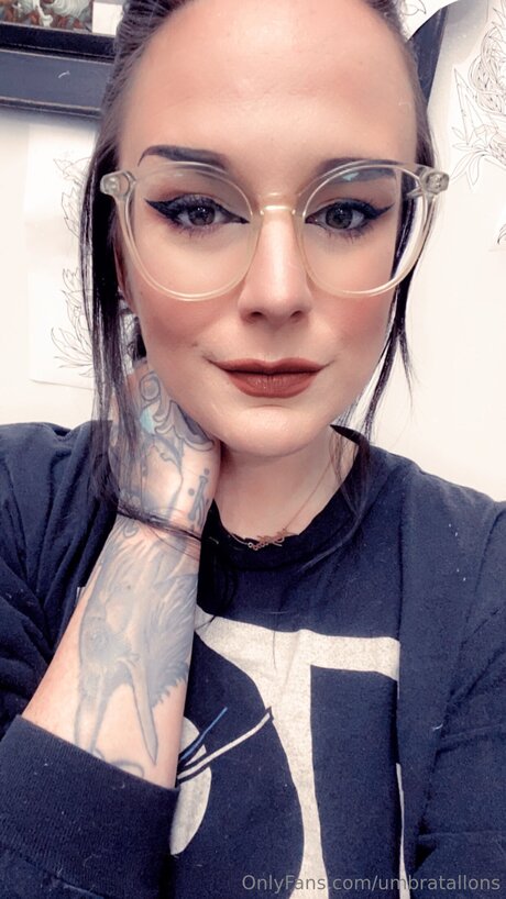 Umbratallons model beautiful pictures