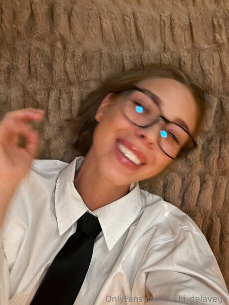 Nikki Delavega sex star picture