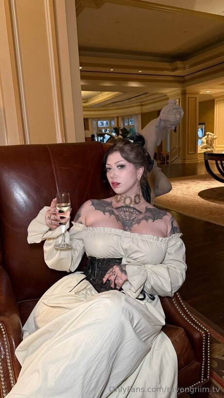 Ravengriim Tv model erotic photo