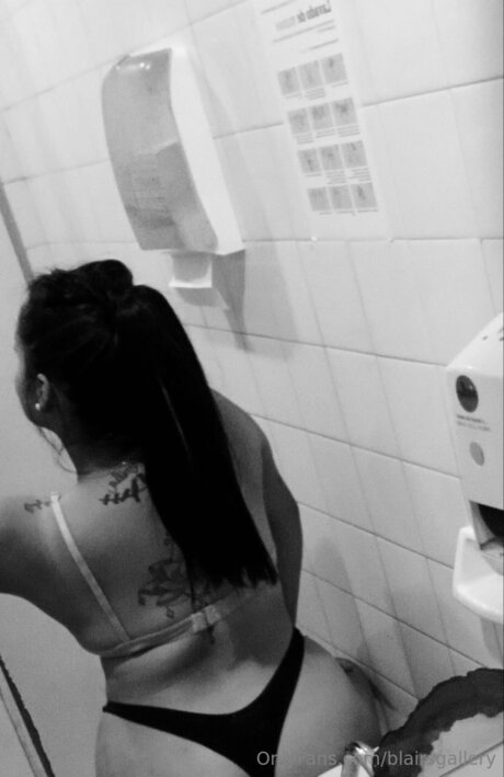 Blairsgallery nudes model galleries