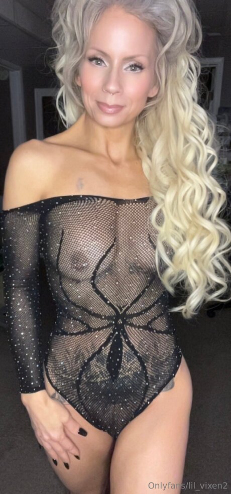 Lil Vixen2 star adult gallery