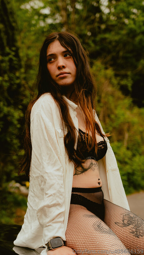 U405646159 hot star galleries