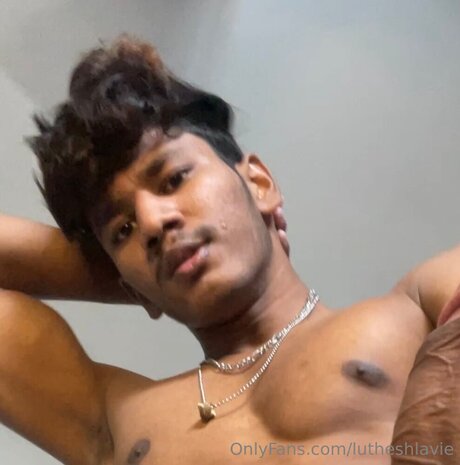 Lutheshlavie star nude photos