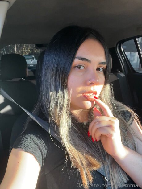 Its Emmax naked star galleries