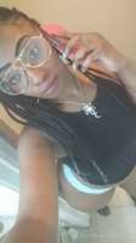 Sexy Sherika star erotic photos