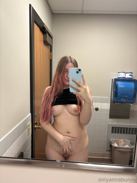 Onlyannabunny erotic pornstar photos