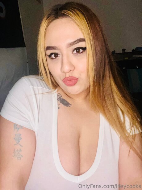 Lilyanneee xxx star pictures