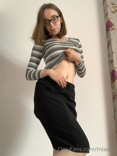 Miasins model porn photo