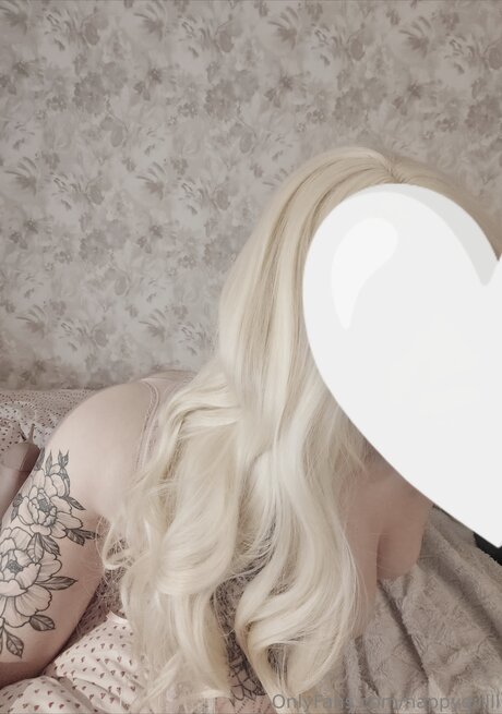 Happygirlll model erotic picture