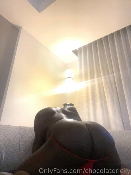 Chocolatericky exclusive star photo