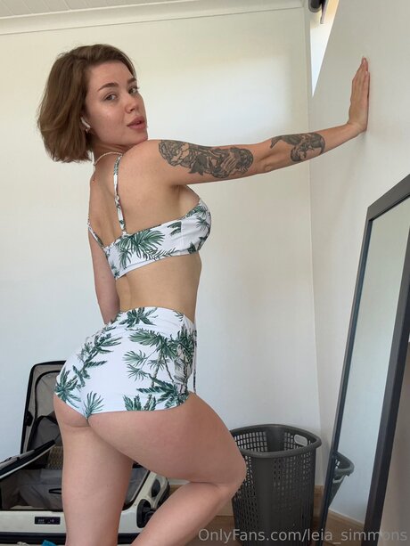 Leia Simmons beautiful model photo