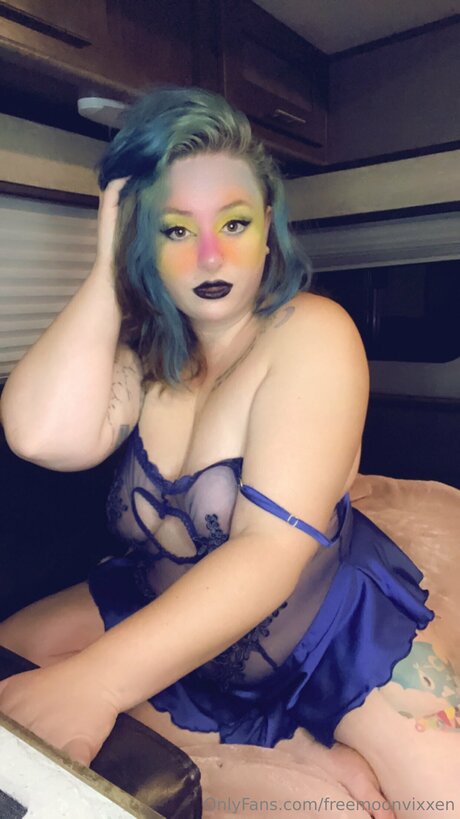 Freemoonvixxen naked pornstar galleries