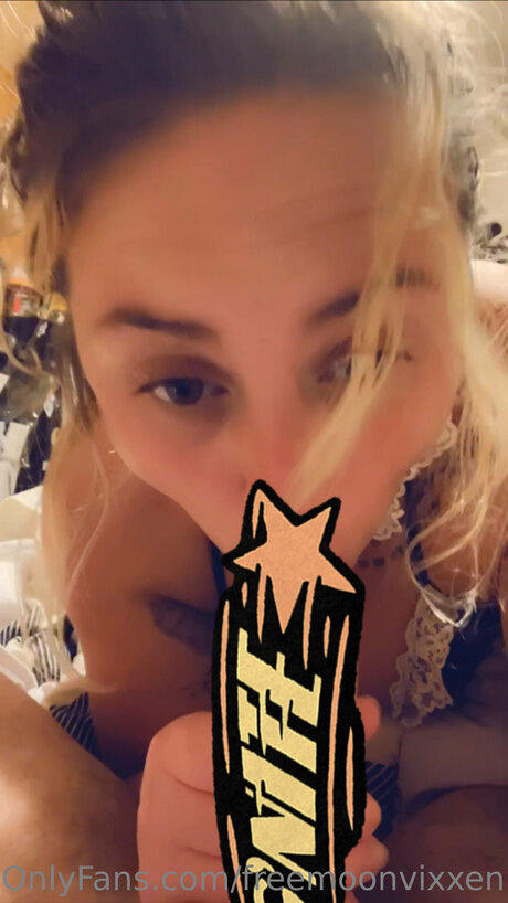 Freemoonvixxen model top galleries