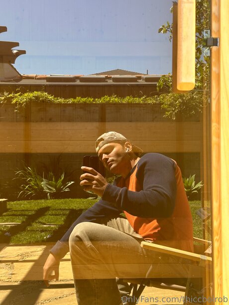 Thiccboirob model beautiful archive