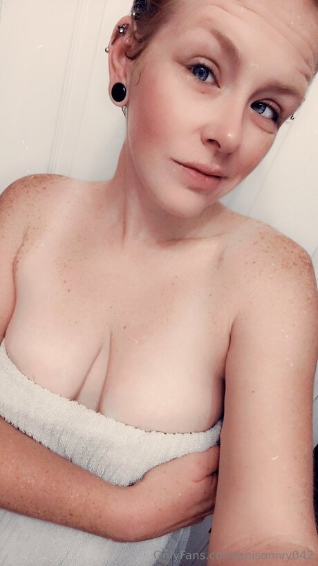 Poisonivy042 hd model pics