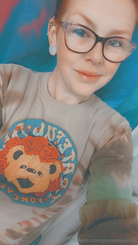 Poisonivy042 model hot pics