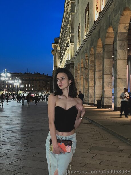 Lilttle Katee perfect model pic