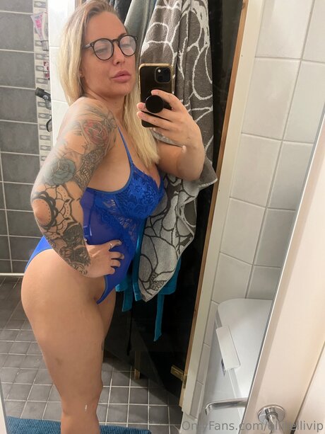 Ellitellivip model xxx pics