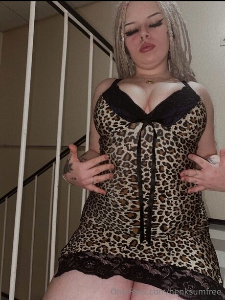 Henksumfree star nudes gallery