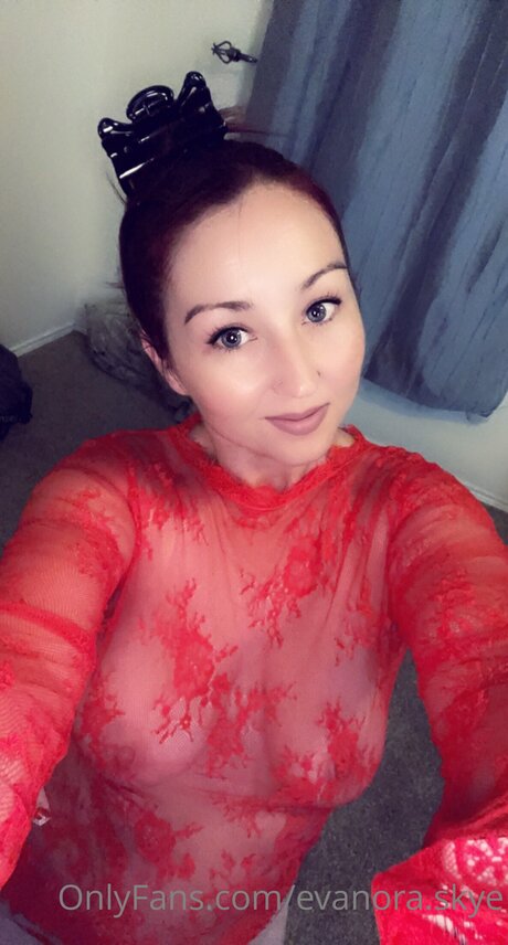 Evanora Skye hd actress galleries