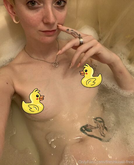 Freshkiiwii Free pornstar xxx photos