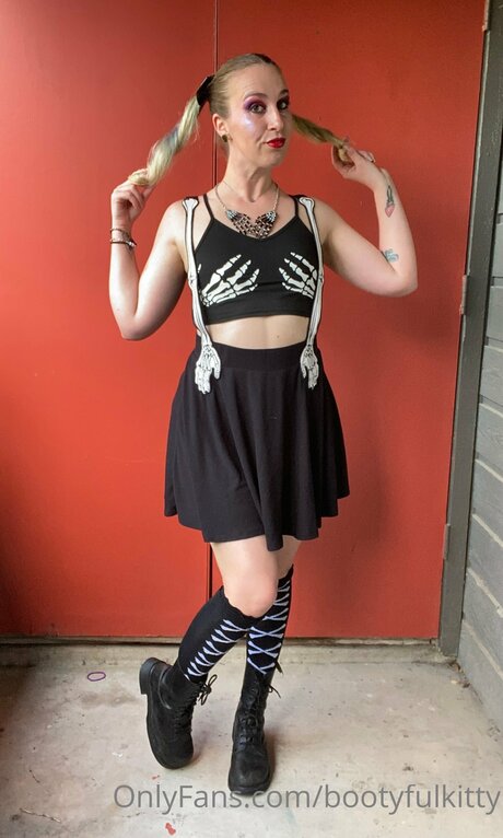 Bootyfulkitty hot star photos