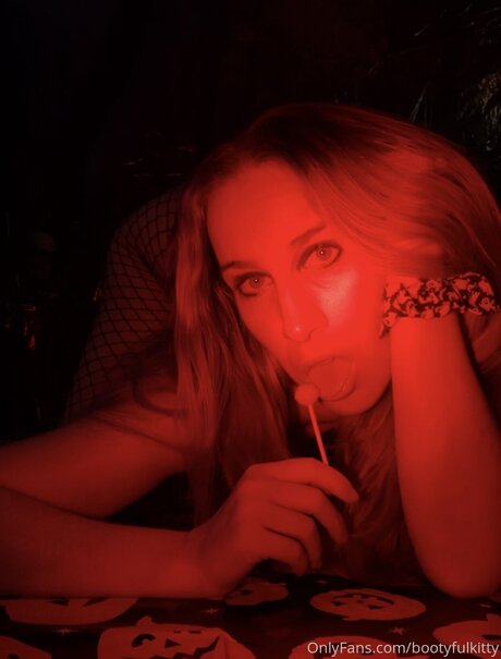 Bootyfulkitty pretty pornstar gallery