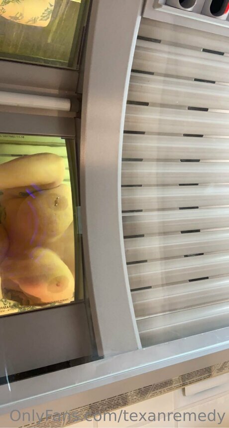 Brevilknievil model sex image