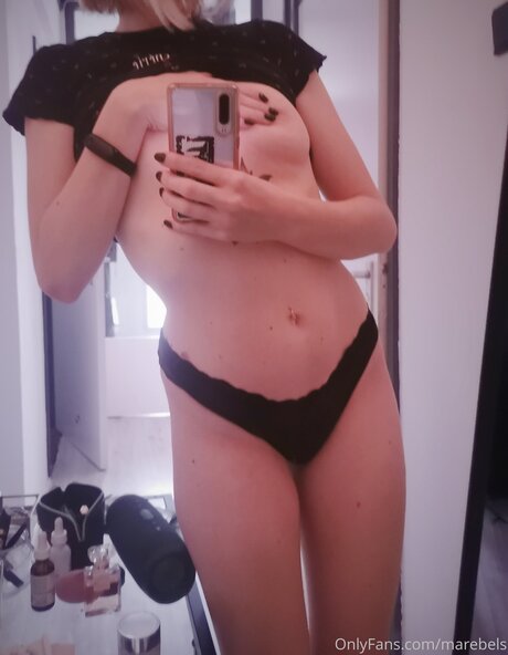 Rebelsarchive pornographic model image