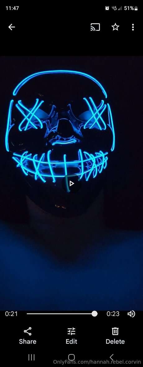 Hannah Rebel Corvin star top pics