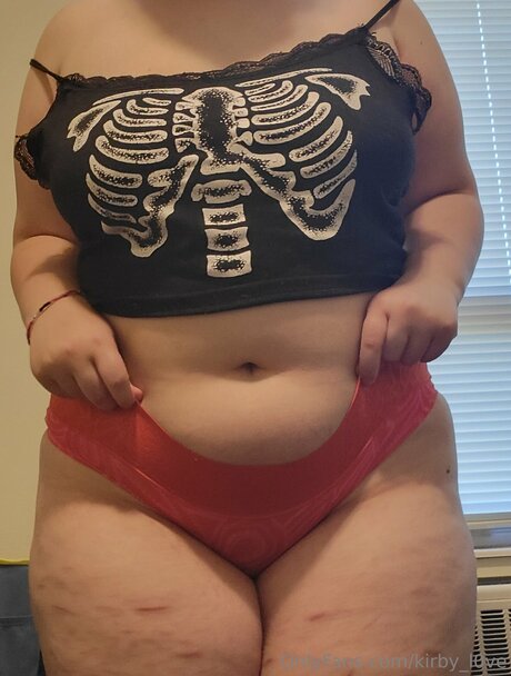 Kirby L0ve model exclusive photo