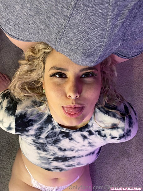 Tallbtchdiaries pretty pornstar archive