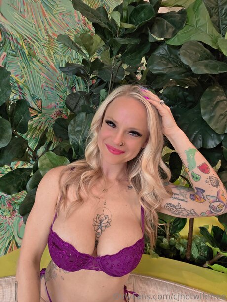 Cjhotwifefree nudes actress galleries