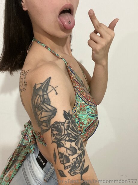 Baddieluna777 xxx pornstar image