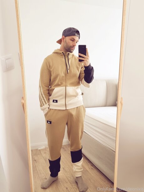 Deonix Free top pornstar img