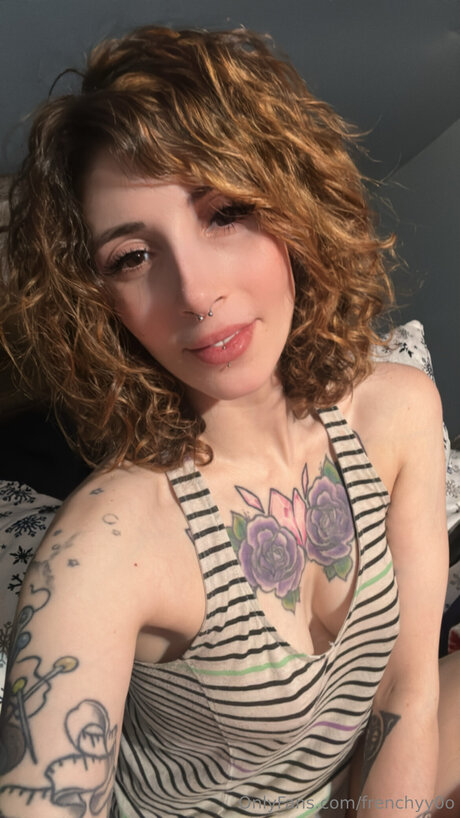 Frenchyy0o model free gallery