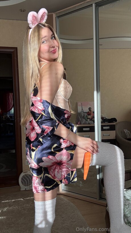 Liaju Dm star sexy image